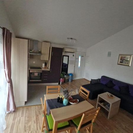 Apartman Relax Marina Zewnętrze zdjęcie