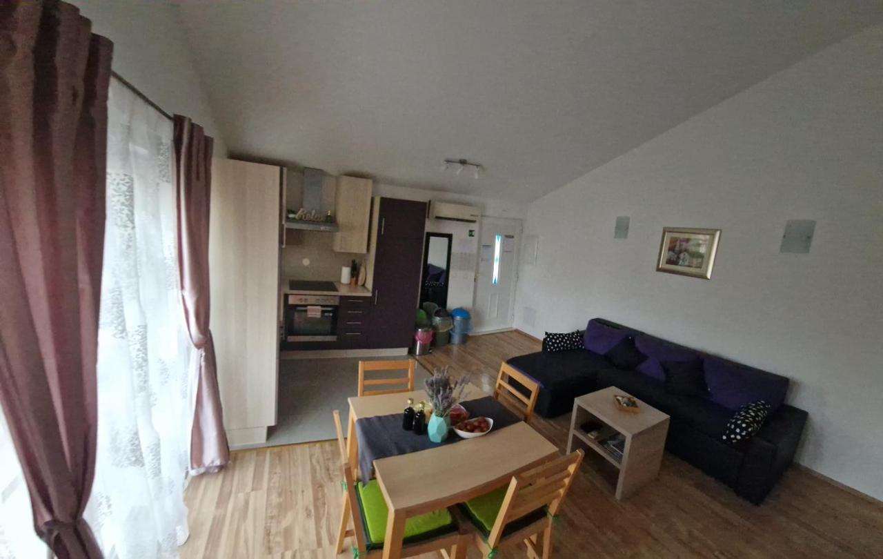 Apartman Relax Marina Zewnętrze zdjęcie